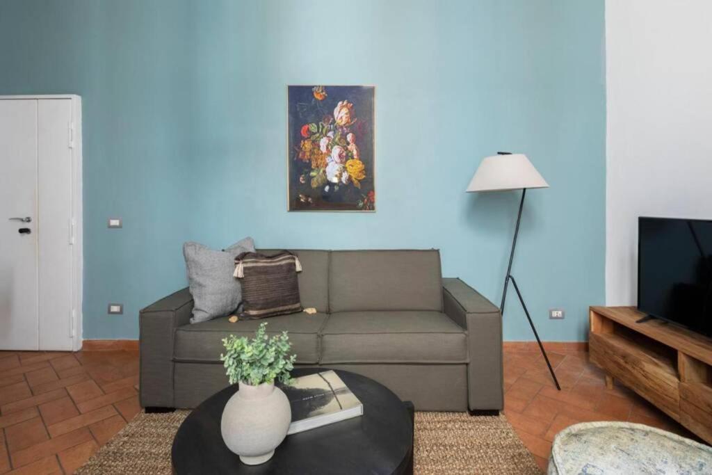 Апартаменты Charming 1Br In Navona Square Рим Экстерьер фото